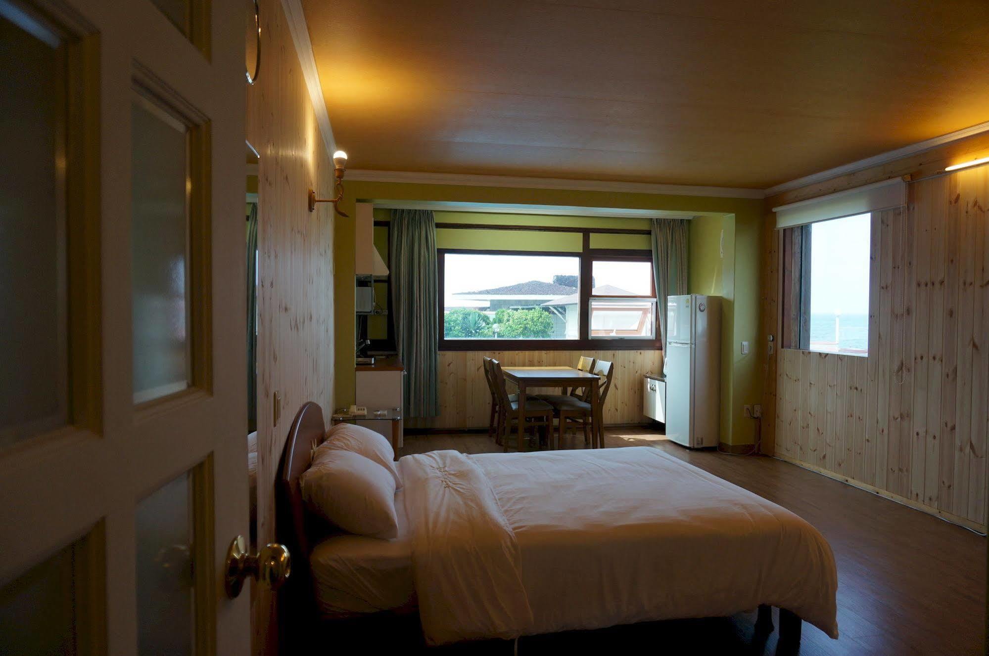 Park Beach Hotel Jeju Dış mekan fotoğraf